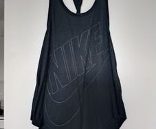 womans Nike sports top