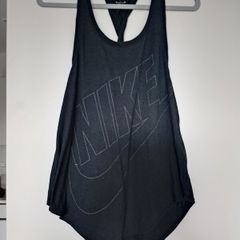 womans Nike sports top
