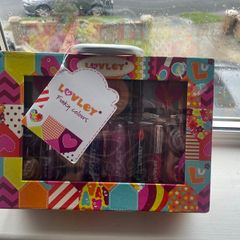 Girl's Makeup Case - NEW