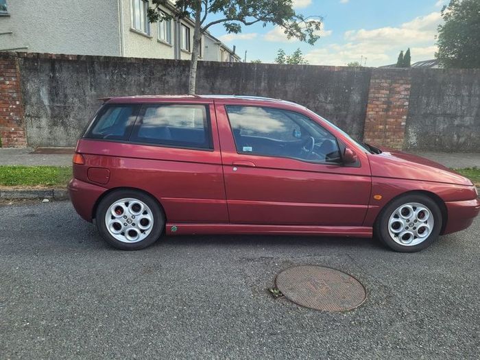 2000 Alfa Romeo 145
