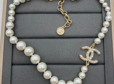 Pearl necklace