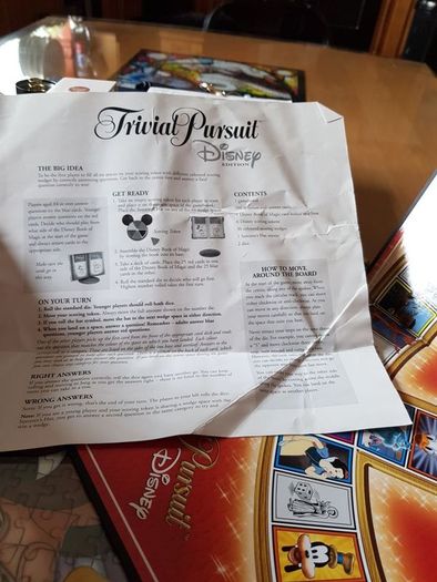 Rare Trivial Pursuit Disney Board Game By Parker Hasbro 2005