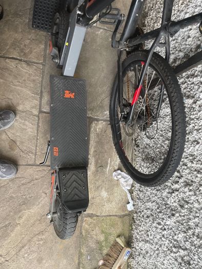 Electric scooter