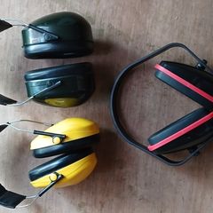 ear defenders x 3
