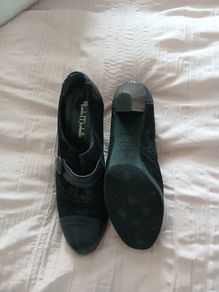 Ladies shoes