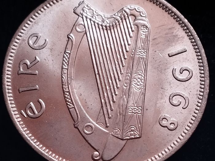 #895 - Ireland - 1968 - One Penny - KM.11 - UNC