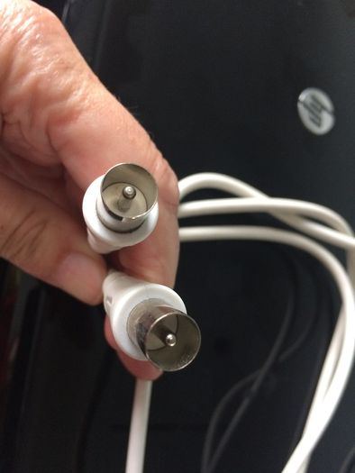 Coax plug (male) to male cable