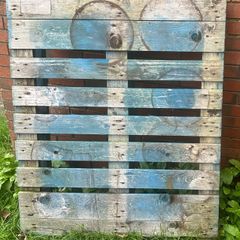 wooden pallet