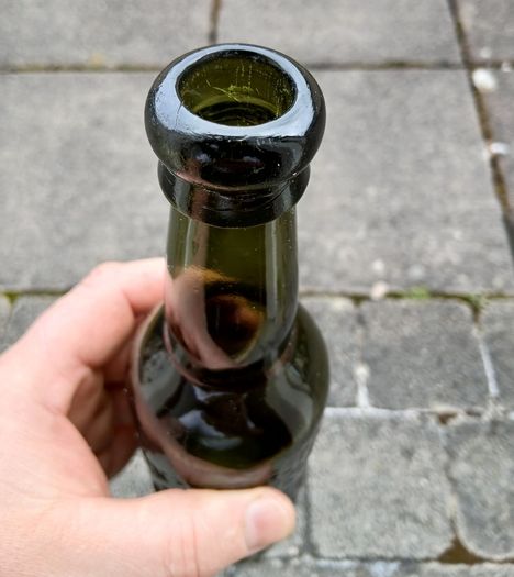 Hugh Ruddy & Co Ballina bottle