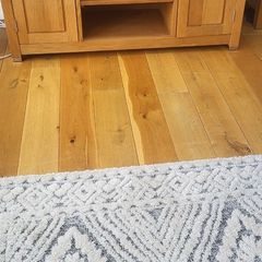 Solid pine tv unit