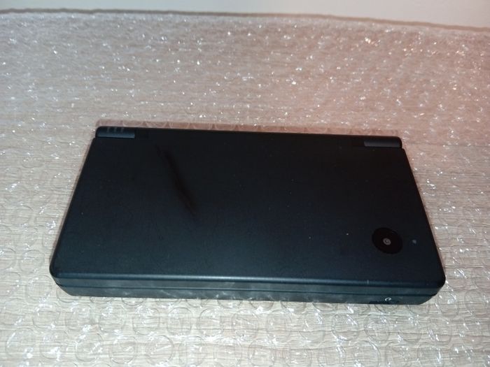 Nintendo Dsi In Black With Games And Official Carry Case