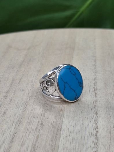 Irish Made Solid Sterling Silver Faux Turquoise Oval Statement Ring 925 Size N / 17.4mm