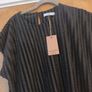 Gallery Black   Sleevless Top  S.M. 12-14.   B.N.W.T Image 2