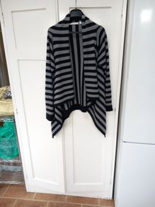 Dean & White 100% Merino Wool Cardigan.