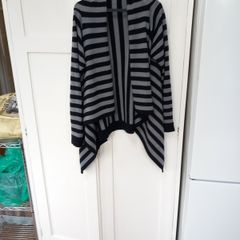Dean & White 100% Merino Wool Cardigan.