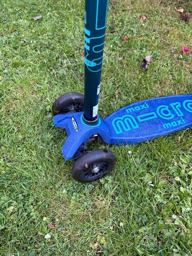Micro Kid's Adjustable Height scooter