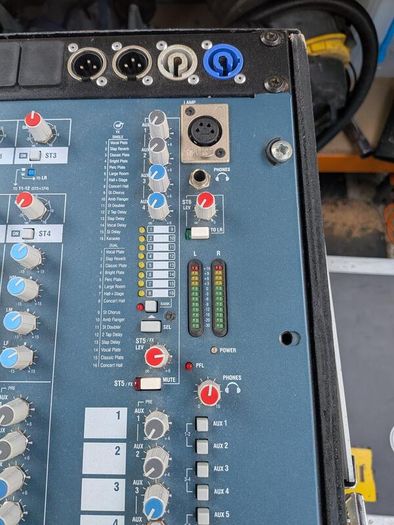 Allen & Heath MixWizard Mixer + 2 Sony MiniDisc Decks & Flight Case