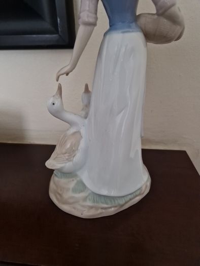 porcelain figure