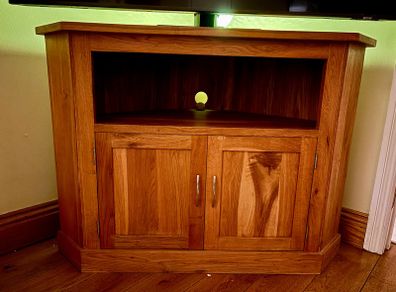 Corner TV unit