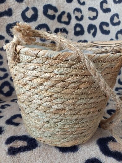 New.plants/flowers basket