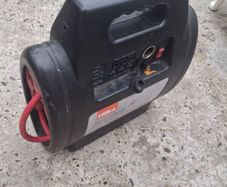 Battery jumper
