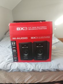 M-audio BX3 120W speakers
