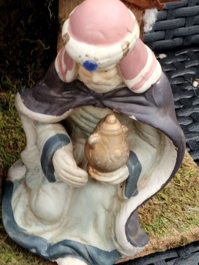 Lovely Crib with small isues