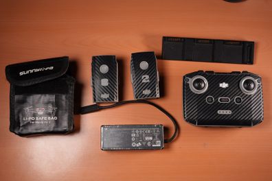 DJI Air 2 Batteries x3 + Charger + Remote