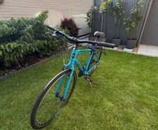 American sourced Giant Men's Bike Size M