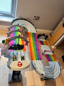 Mario Kart Hot Wheels Rainbow Road