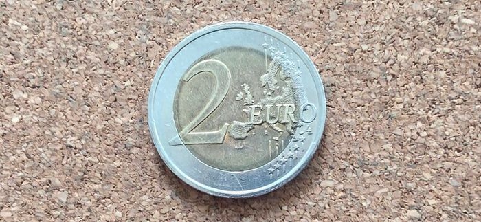 2 euro coin