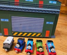 Thomas & Friends.  Sodor Trading Company Take & Play.