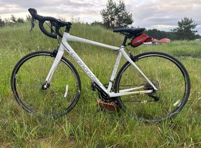 Cannondale Synapse Lightweight Road Bike