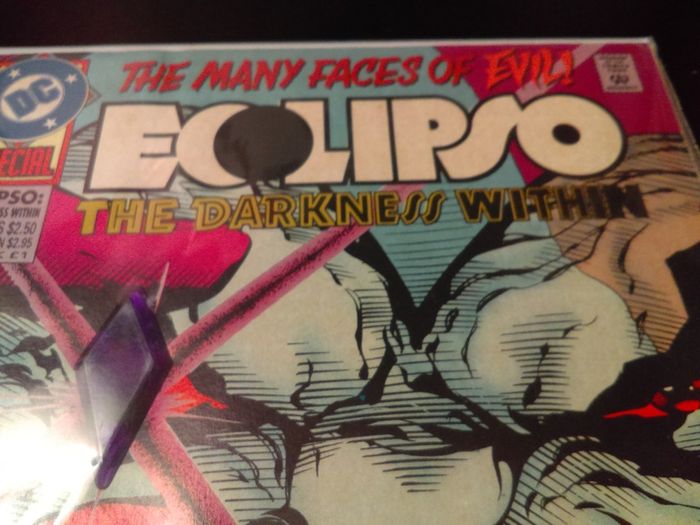 Eclipso: The Darkness Within ! Special ! Variant With Gem Attached ! By Dc ! 1992 !
