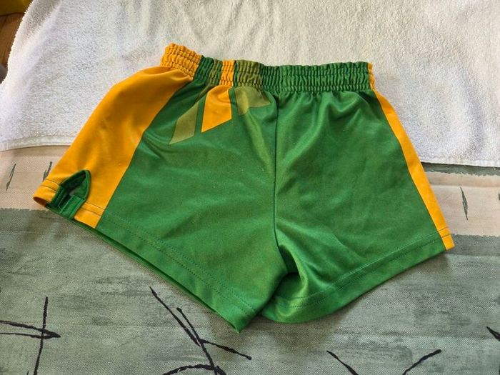 Donegal Gaelic Football Home Shorts 2010 to 2011 Children 5 to 6 Years Old