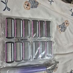 Flash sale. all items e1 each in thi