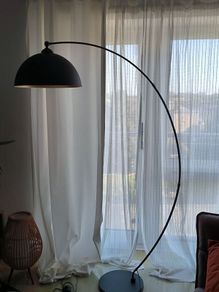 Arc floor lamp