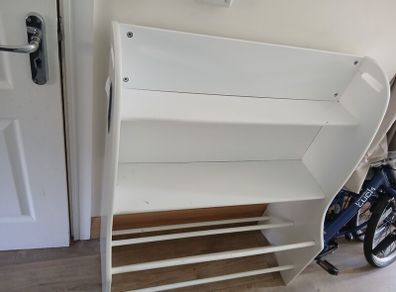 storage unit boxes can be put on bottom