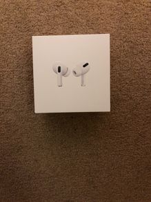 apple air pods pro box