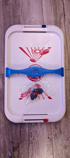 Air hockey