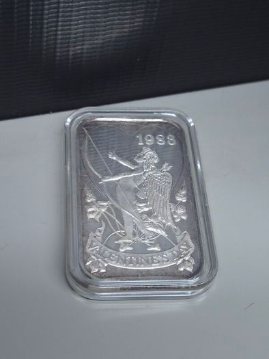 Vintage 1983 Madison Mint Valentines Day One Ounce Fine Silver Art Bar