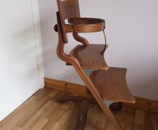 Leander wooden highchair