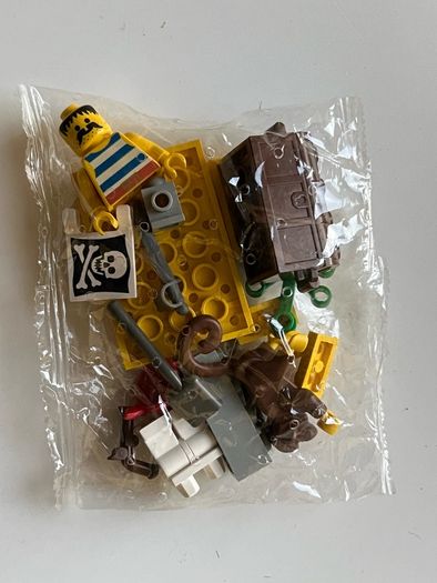 Vintage pirate Lego