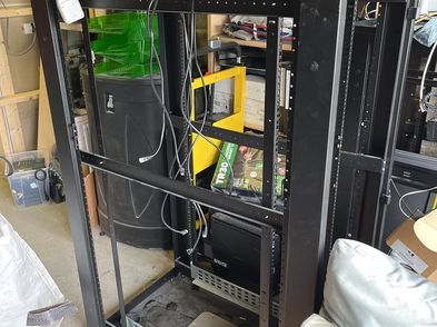 Comms Unit For Sale in Dublin 7, Dublin from iampc