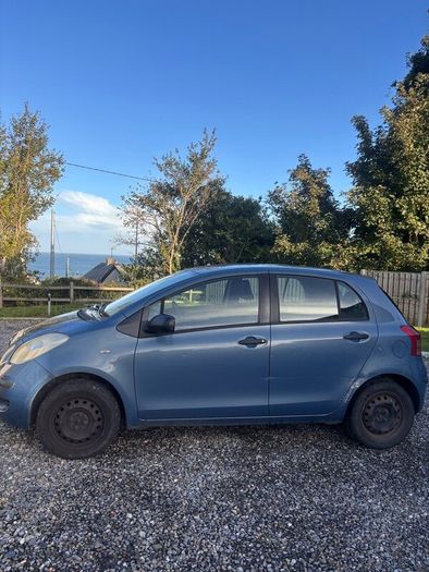 Toyota Yaris 1.0L 2007 (180,000km)