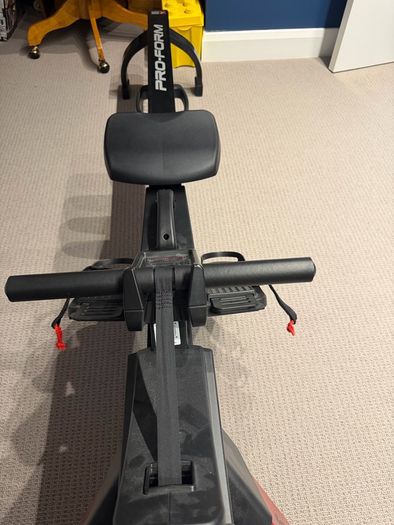 Folding rowing machine proform r600