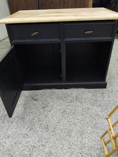 Kitchen island