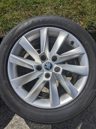 Skoda Superb mk3 17inch alloy wheels