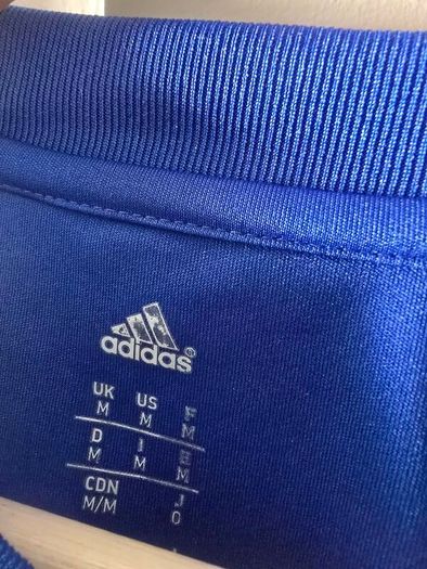 Football shirts (10 shirts all size M)