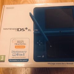 Nintendo DSi XL Blue